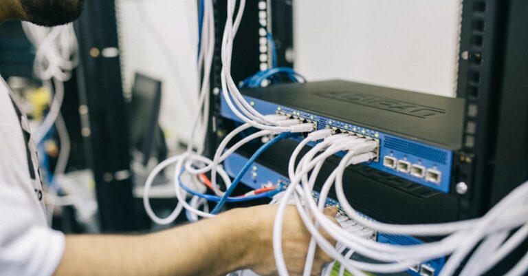 découvrez les secrets du networking efficace : stratégies pour élargir votre réseau professionnel, créer des connexions durables et booster votre carrière. apprenez à établir des relations significatives et à tirer parti des opportunités grâce à un networking réussi.