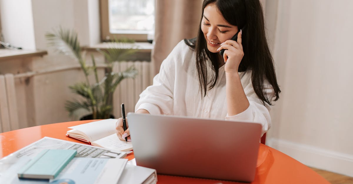découvrez l'entrepreneuriat nomade : une approche innovante qui allie travail et voyage. apprenez à gérer votre entreprise tout en explorant le monde, à adopter une flexibilité totale et à vivre un style de vie unique. plongez dans des conseils pratiques et des témoignages inspirants pour réussir en tant qu'entrepreneur nomade.