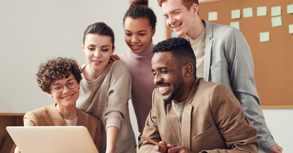 découvrez un espace de coworking moderne et inspirant pour libérer votre créativité et booster votre productivité. rejoignez une communauté dynamique de professionnels, bénéficiez d'infrastructures adaptées et d'un environnement collaboratif qui favorise l'innovation.